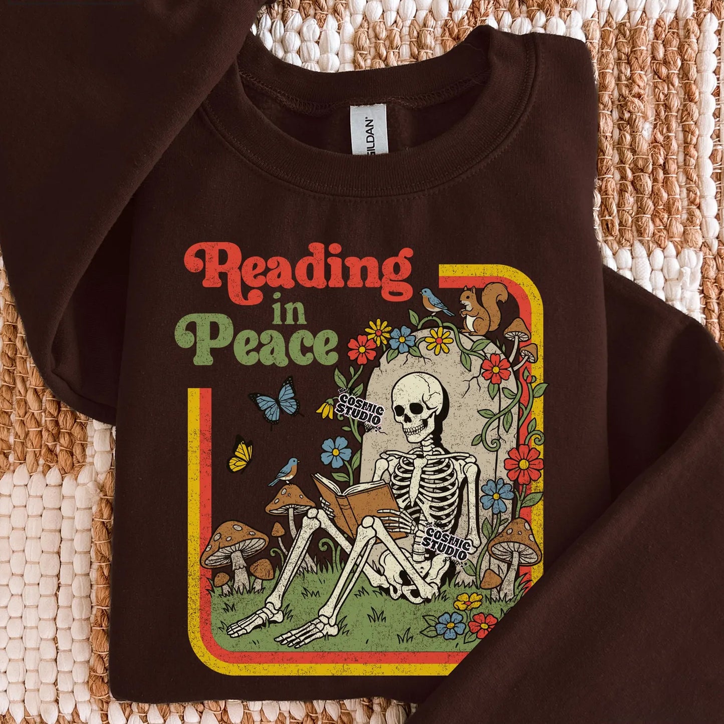 Reading in Peace Graphic Tee