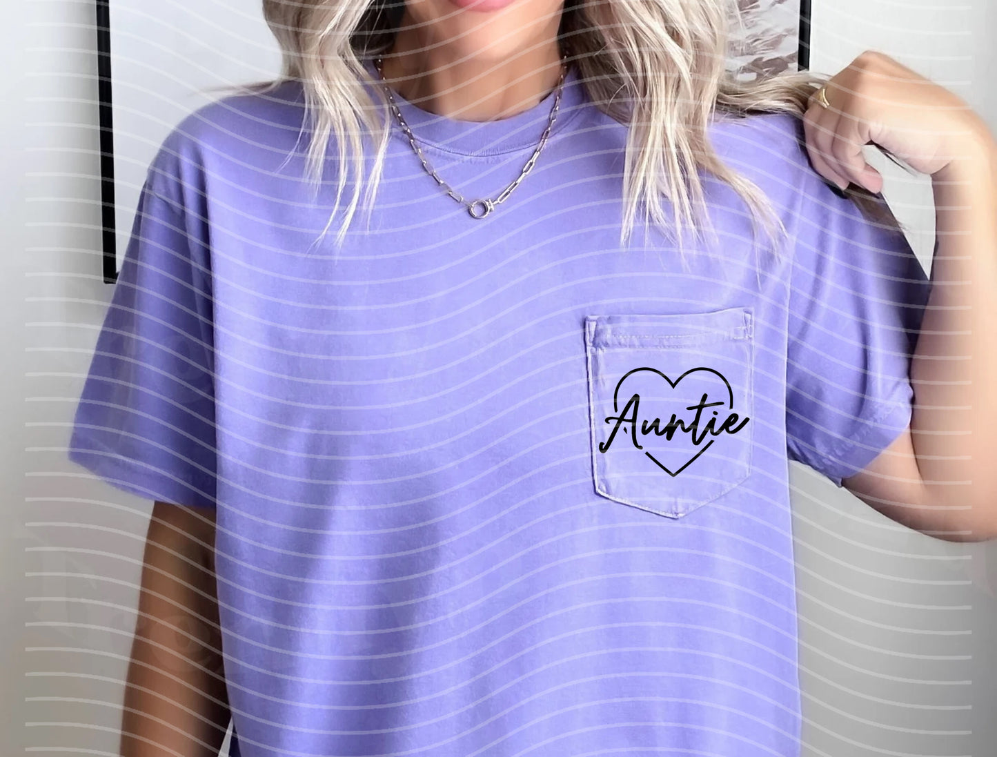 Mommy Pocket Heart - Customize with Name Graphic Tee