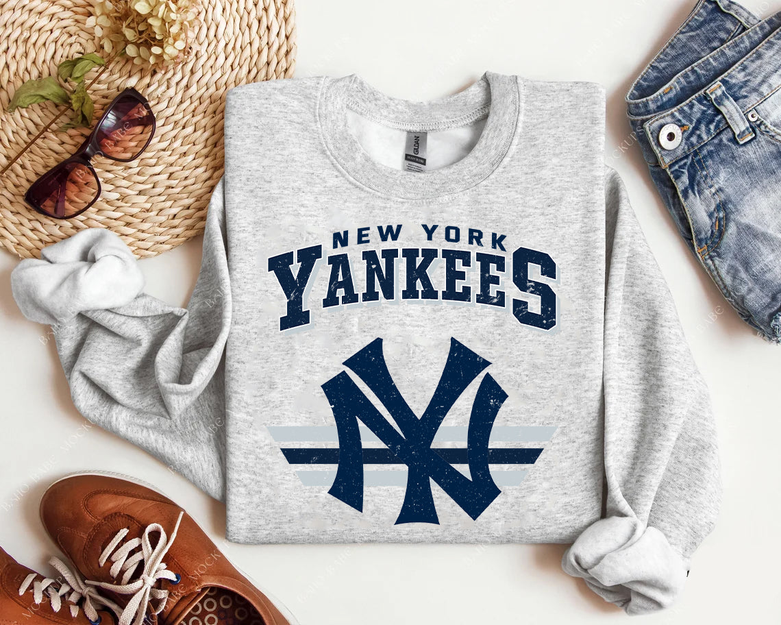 Vintage Team Yankees Graphic Tee