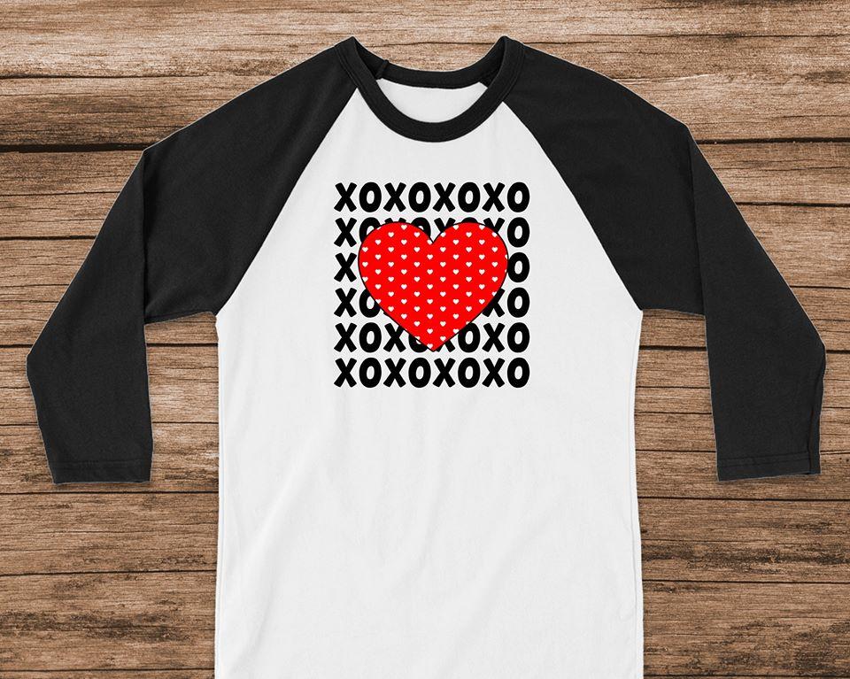 Xoxo Tiny Hearts Graphic Tee Graphic Tee