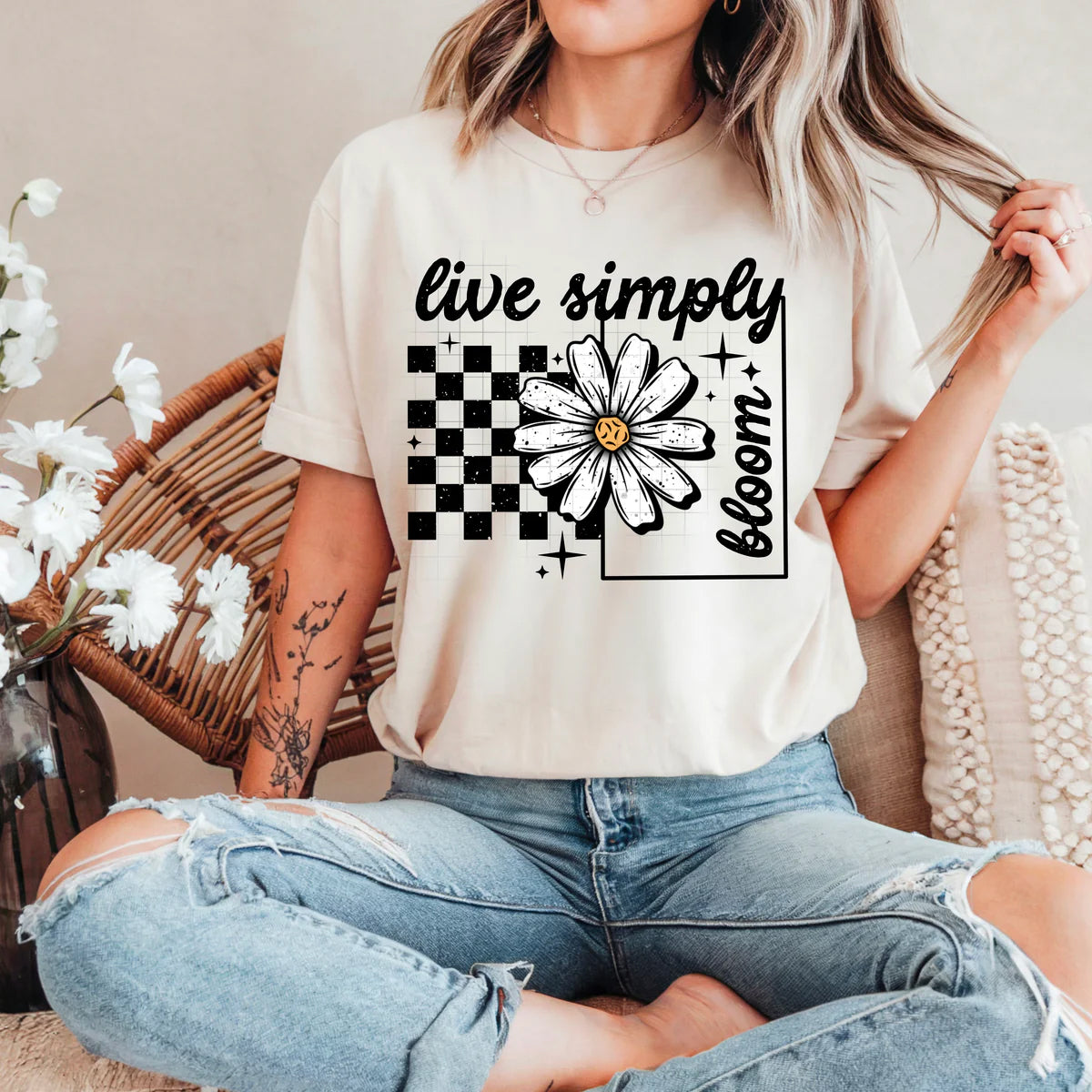 Live Simply Bloom Graphic Tee