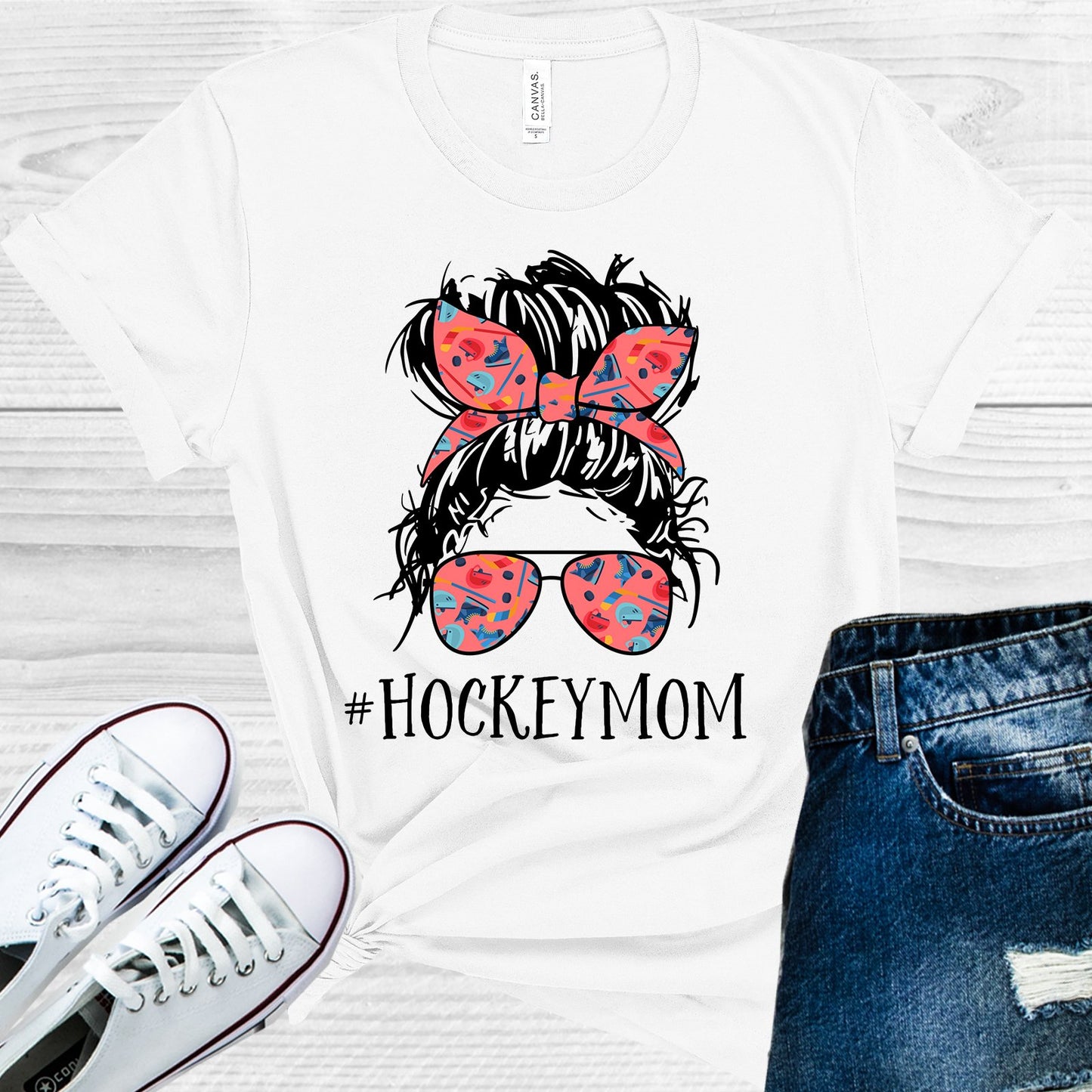 Hockey Mom #hockeymom Graphic Tee Graphic Tee