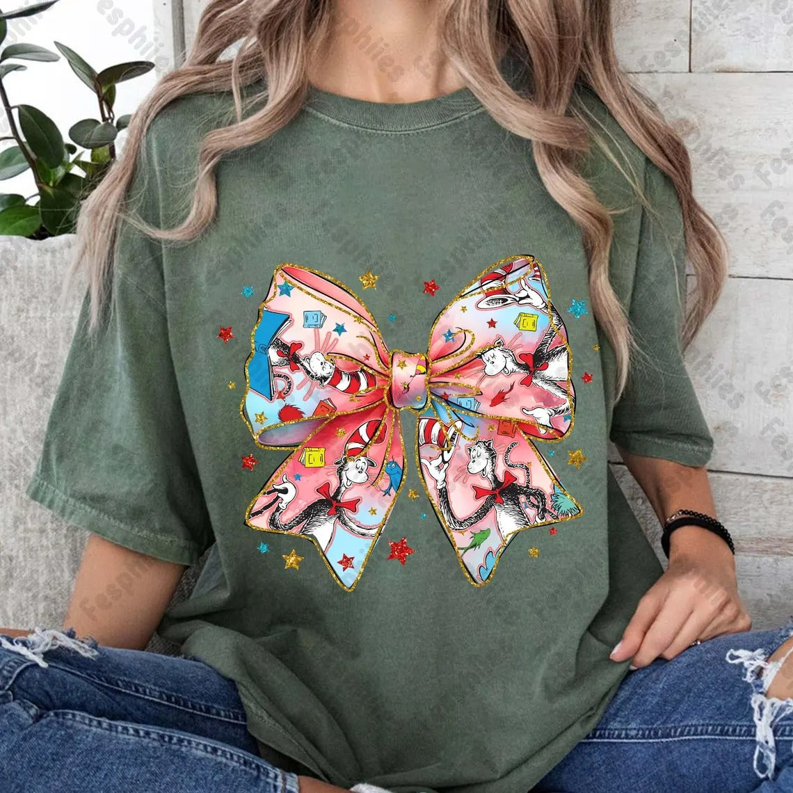 Cat in the Hat Bow Graphic Tee