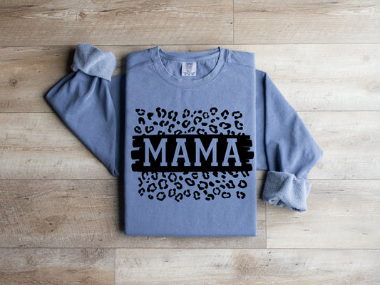 Mama with Names (Customizable) Leopard Graphic Tee