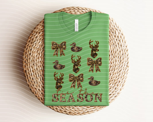 Tis the Season Graphic Tee