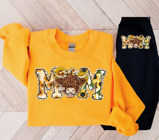 Mom Highland Cow Graphic Tee Graphic Tee