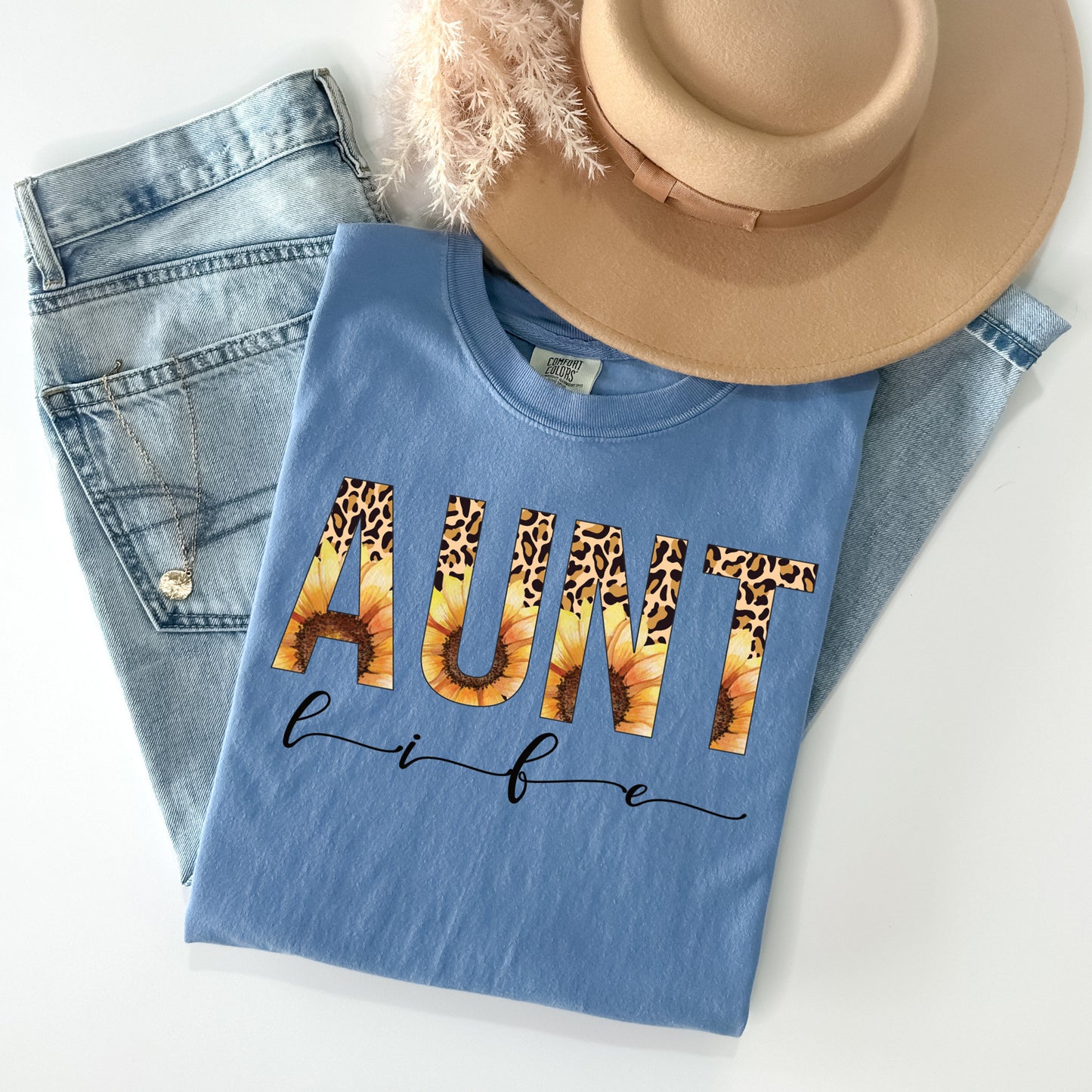 Aunt Life Graphic Tee