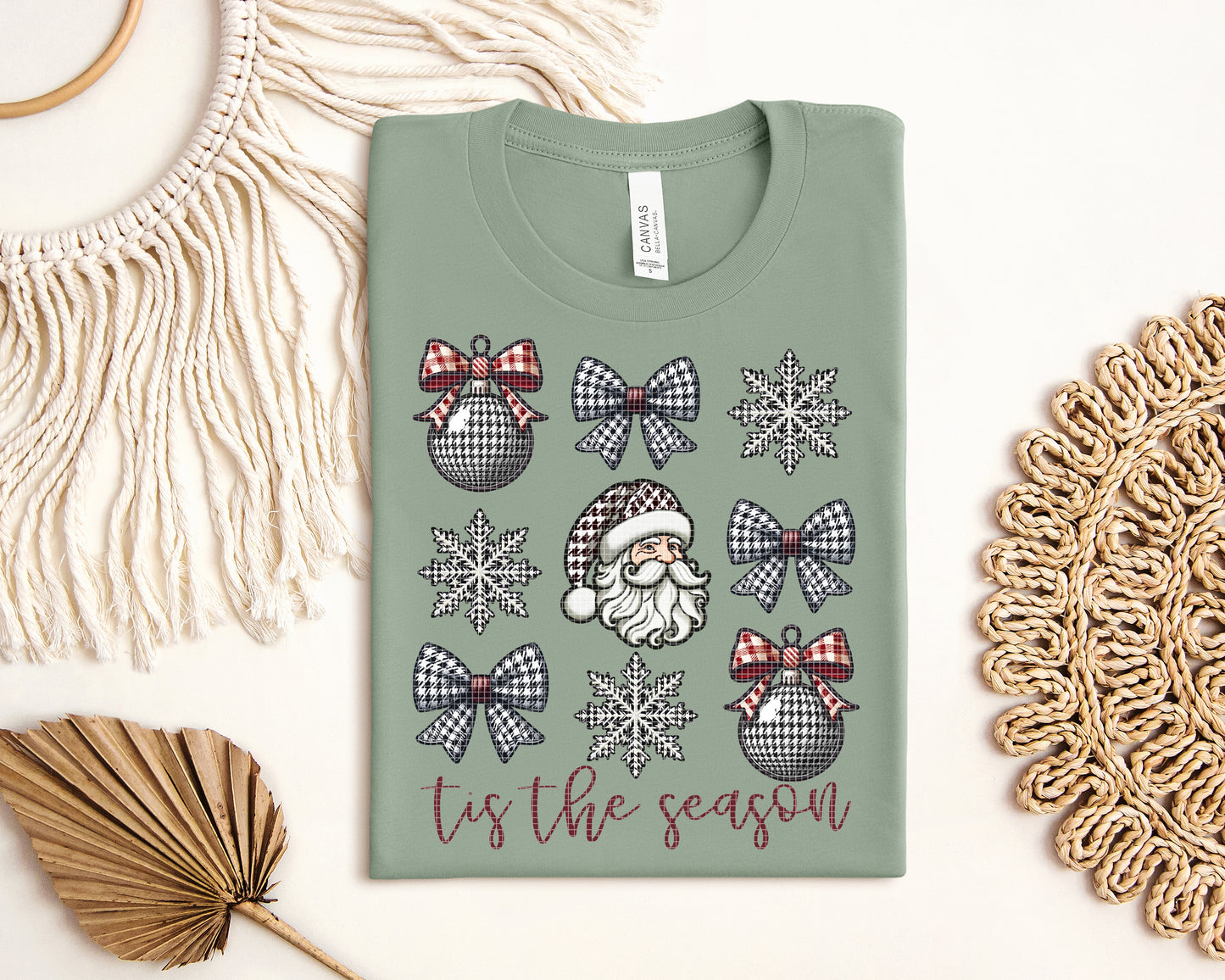 Tis the Season Graphic Tee