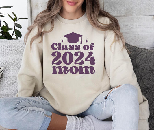 Class of 2024 Mom Graphic Tee