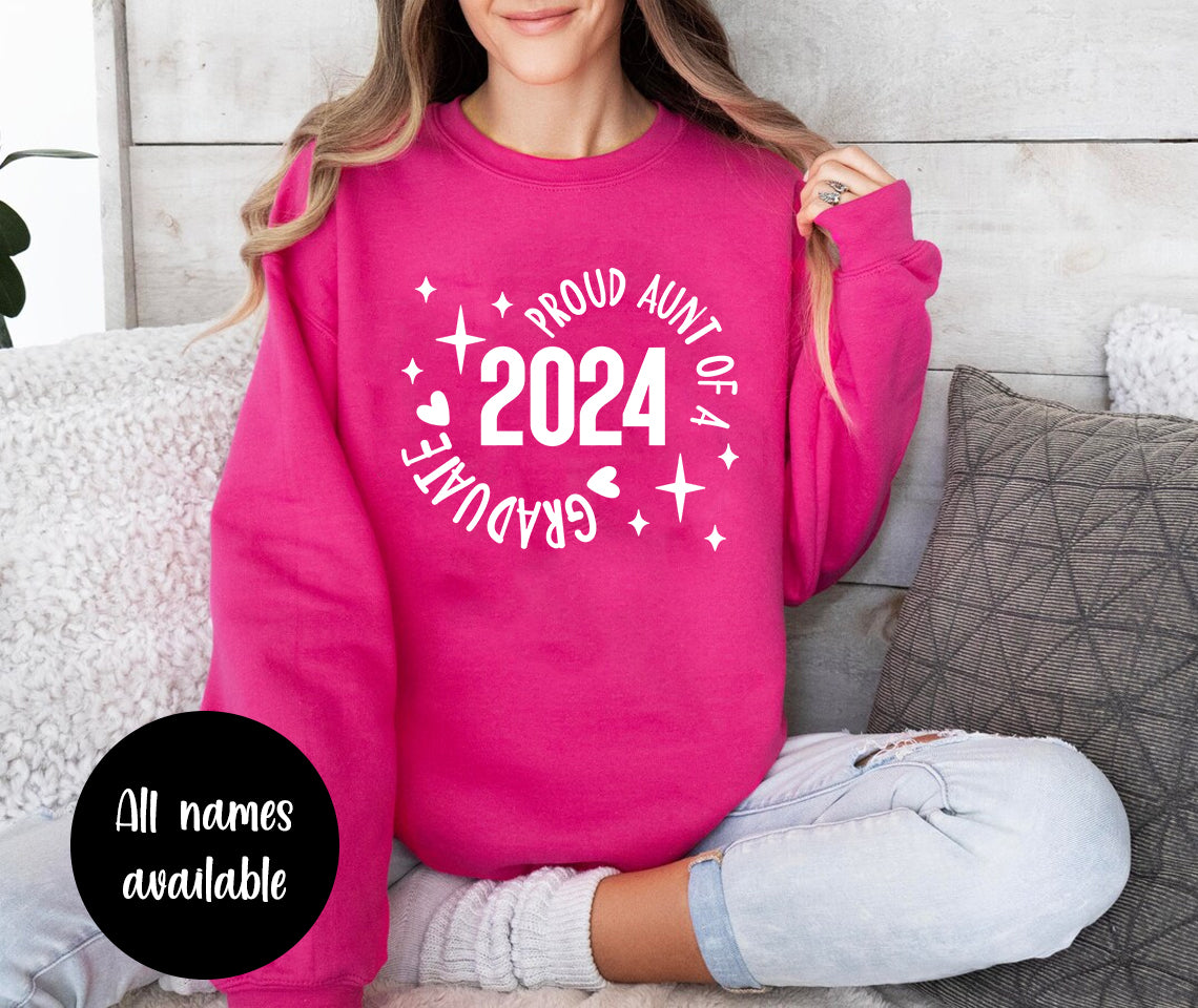 Proud Aunt of a 2024 Graduate (Customize with your name) Graphic Tee