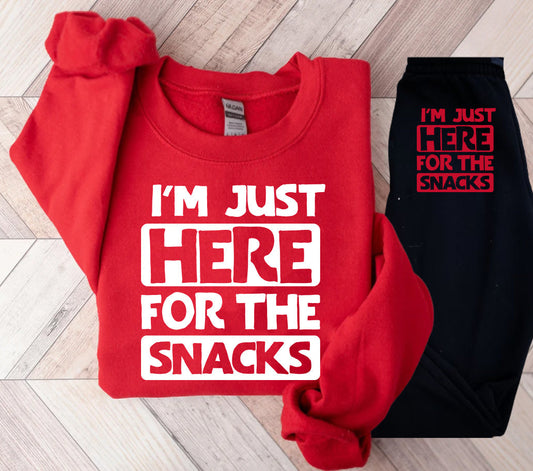 Im Just Here For The Snacks Graphic Tee Graphic Tee