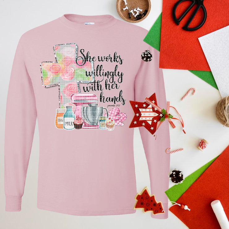 She Willingly Works With Her Hands Graphic Tee