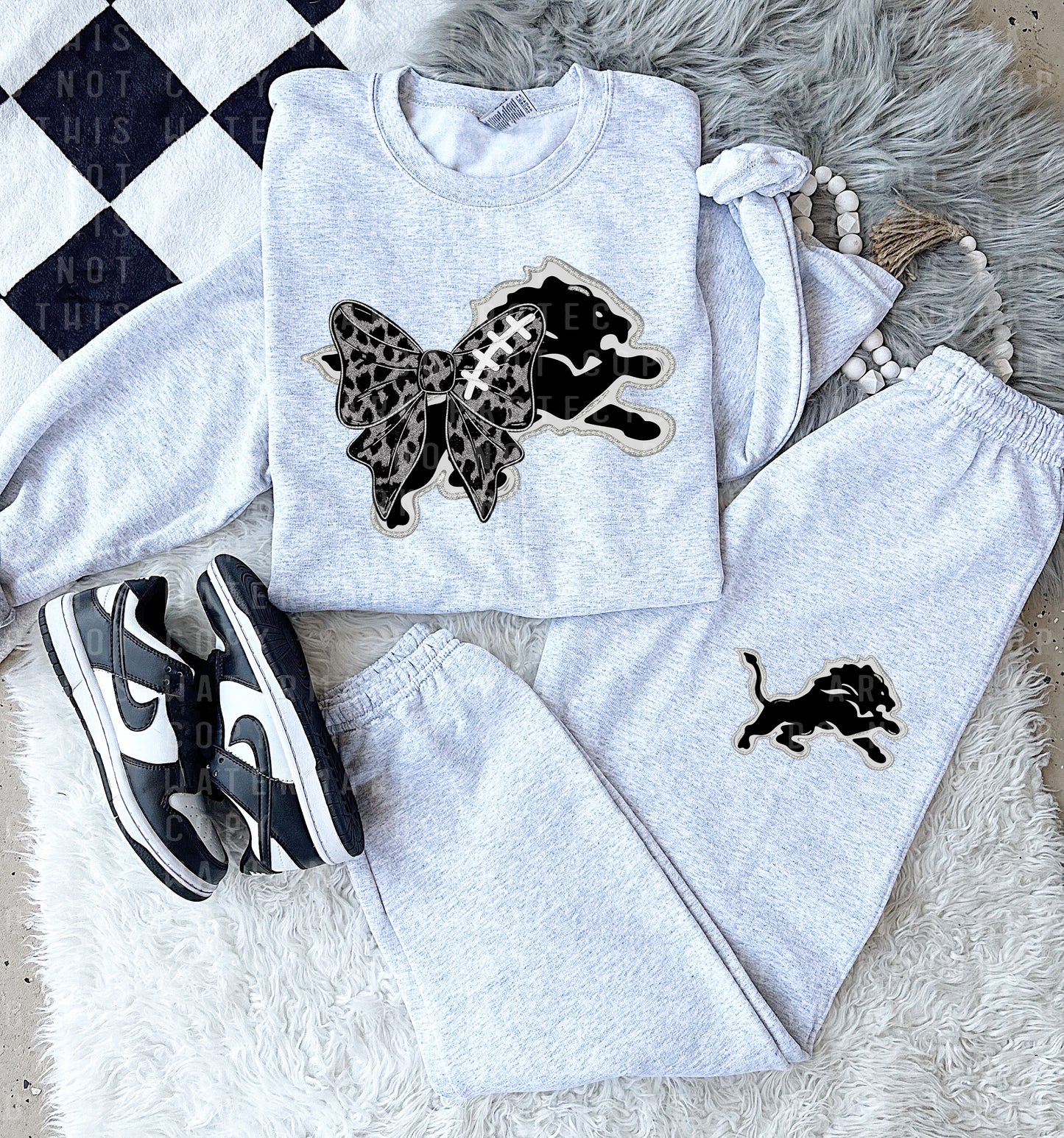 Monochrome Lions Bow Graphic Tee