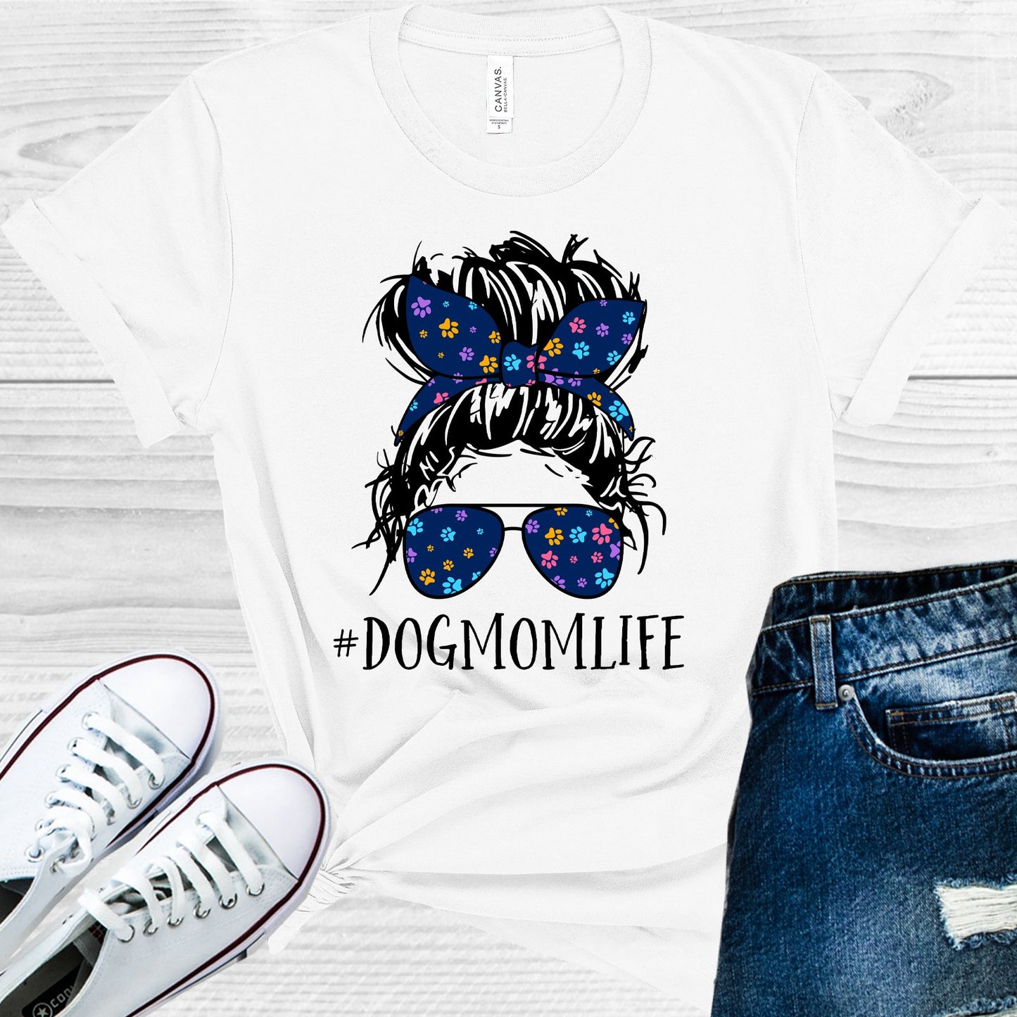 Dog Mom Life #dogmomlife Graphic Tee Graphic Tee